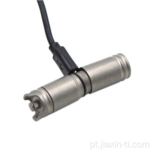 Lanterna USB Recarregável lanterna LED de titânio ajustável